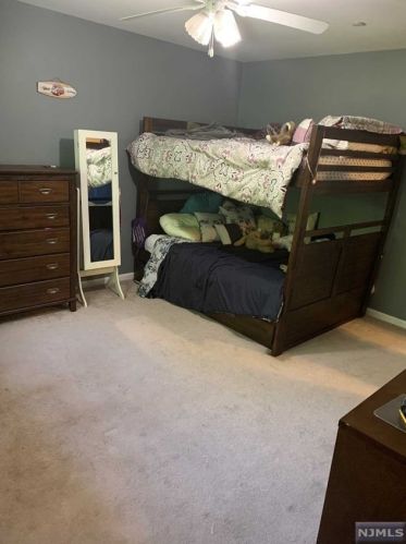 11 Hamburg Tpke, Kinnelon NJ 07405-1541 exterior