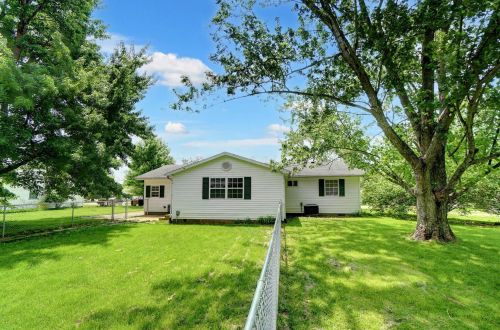 678 Leslie Trce, Washington Court House OH  43160-8737 exterior