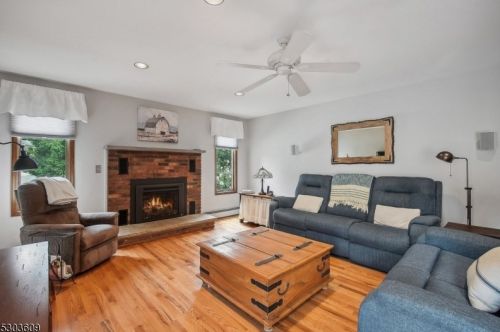 1504 Pine Grove Ave, Westfield NJ  07090-2225 exterior