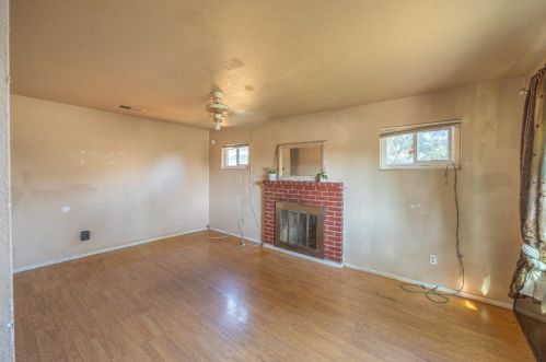 9 Ashley Ave, Woodland CA  95695-2509 exterior