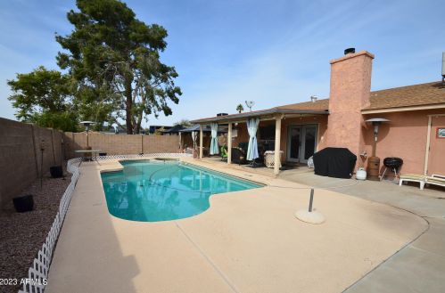4841 Aire Libre Ave, Glendale, AZ 85306-1401