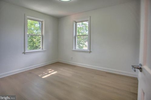 1140 Rolleston St, Harrisburg PA  17104-2833 exterior