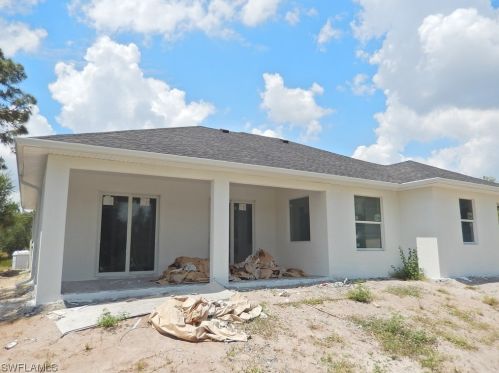 409 Columbus Blvd, Lehigh Acres FL  33974-4708 exterior