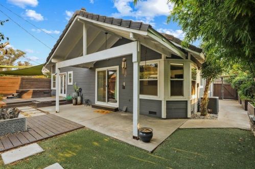 321 La Loma Ave, Modesto CA  95354-1329 exterior