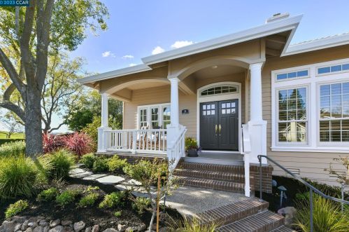 6 Westward Ln, Danville, CA 94506-1931