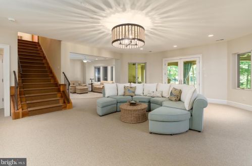 608 Kentland Dr, Great Falls VA  22066-1030 exterior