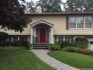 58 Grandview Ave, Kingston NY  12401-5253 exterior