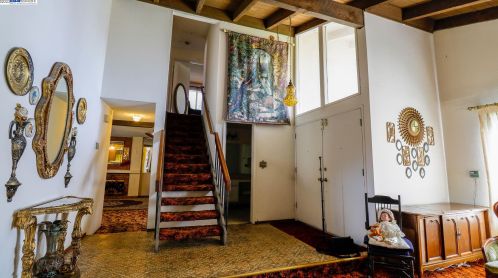 32495 Jean Dr, Union City CA  94587-5000 exterior