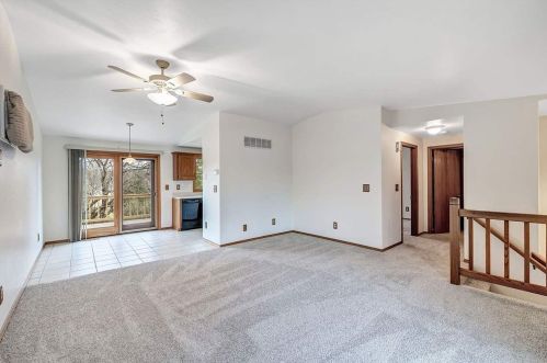 779 Aphrodite Rd, Green Bay, WI 54311-5453