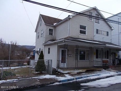 330 Columbia Ave, Mount Carmel, PA 17851-1239