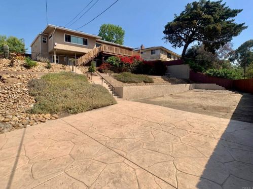 6921 Oregon Ave, La Mesa, CA 91942-1205