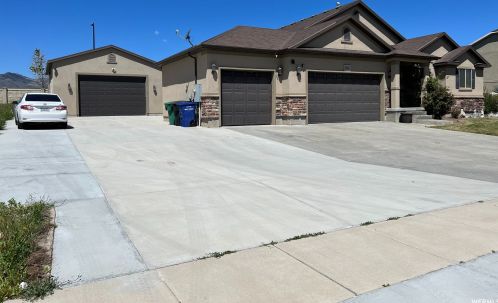 8918 Bornite Rd, Taylorsville, UT 84081-5505