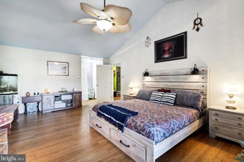 1503 Lakeside Dr, Palmyra NJ  08065-2131 exterior