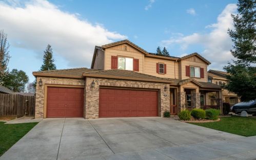 5434 Louie Ln, Linden, CA 95236-9598