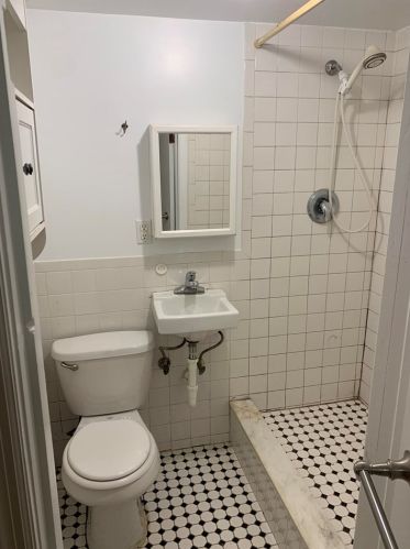8304 2nd Ave, North Bergen NJ  07047-6522 exterior