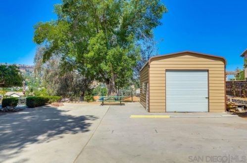 8968 Rocket Ridge Rd, Lakeside CA  92040-4925 exterior