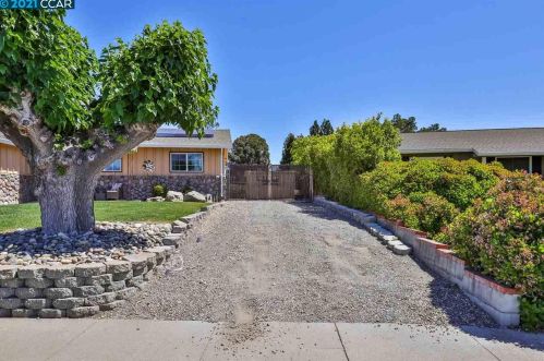 2019 Sequoia Dr, Pacheco CA  94553-4931 exterior