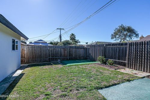 1627 School St, Santa Maria CA  93454-1919 exterior