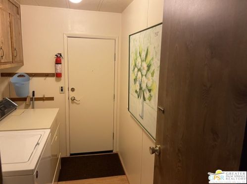 69521 Parkside Dr, Desert Hot Springs CA  92241-8719 exterior