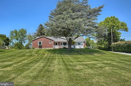 5526 Rodgers Ave, Harrisburg PA  17112-2574 exterior