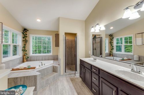 181 Empress Alexandra Pl, Fredericksburg VA  22406-4085 exterior