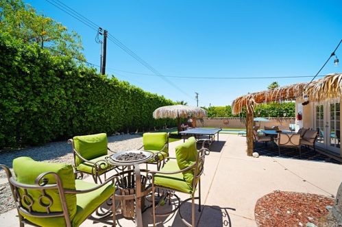 52777 Eisenhower Dr, La Quinta CA  92253-3358 exterior