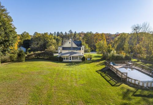 637 Route 308, Rhinebeck NY  12572-3410 exterior
