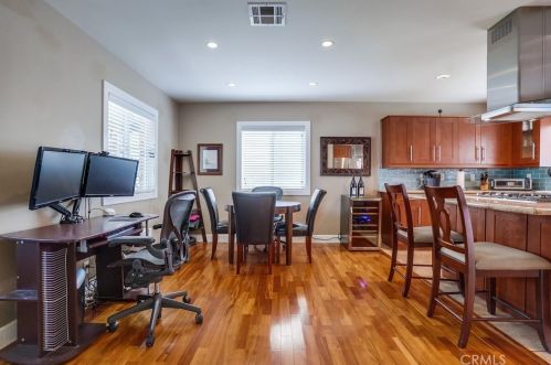 3753 Snowden Ave, Long Beach CA  90808-2226 exterior
