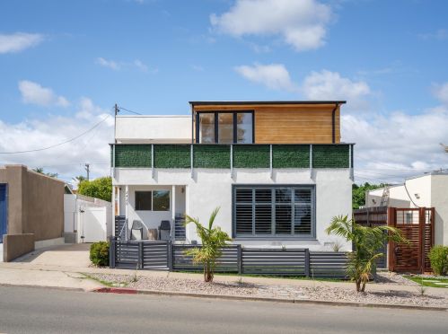 2420 Upas St, San Diego CA  92104-4049 exterior