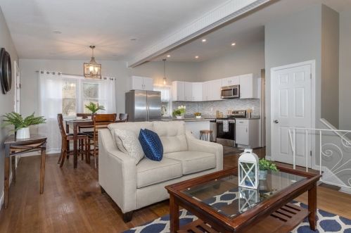 6 Rosenfeld Rd, Millis MA  02054-1131 exterior