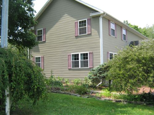 6925 Rose Hill Rd, Roseville, OH 43777-9533