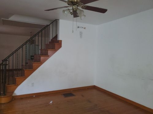 407 4th Ave, Ford City, PA 16226-1010