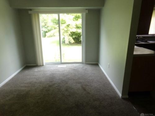 1034 Heathwood Dr, Englewood OH  45322-2429 exterior