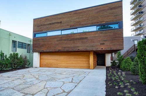 1059 Celestial St, Cincinnati, OH 45202-1627