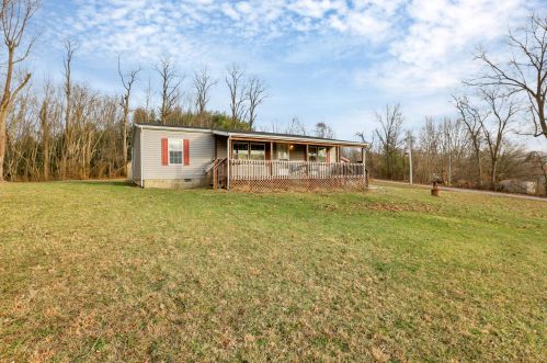 15588 Union Rd, Laurelville, OH 43135-9506