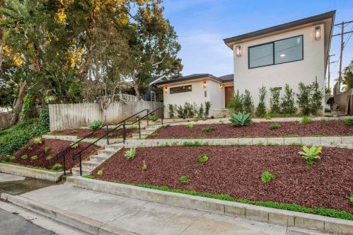 3511 Oliphant St, San Diego CA  92106-1729 exterior