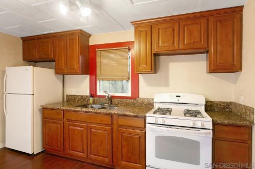 2588 Fairmount Ave, San Diego CA 92105-3421 exterior