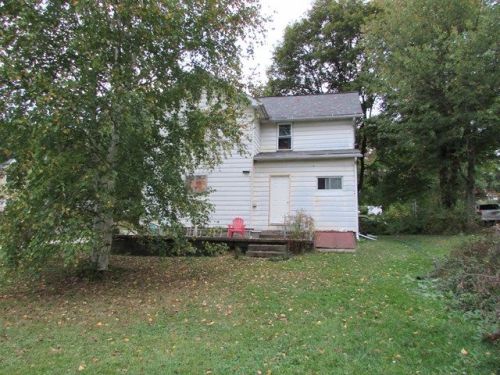 161 4th Ave, Clarion, PA 16214-1003