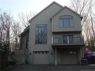 91 Tinker Pond Rd, Manchester CT  06043-7527 exterior