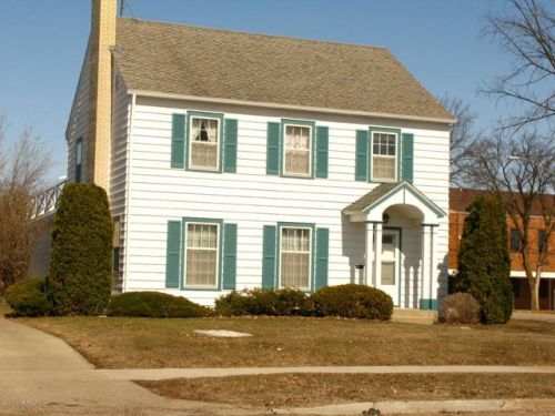 403 2nd St, Wadena MN  56482-1235 exterior