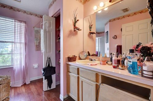 4220 61 Ave, Vero Beach FL 32968-9258 exterior