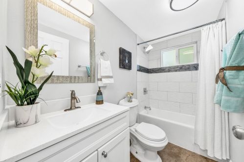 9644 Kent St, Elk Grove CA  95624-2436 exterior