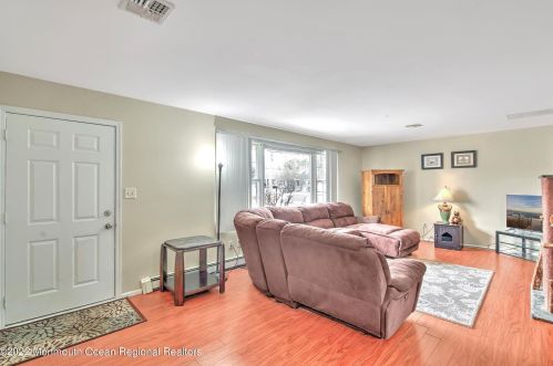 1311 Norwood St, Lacey NJ  08731-4105 exterior