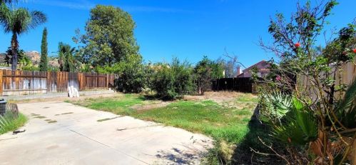 166 Nebraska St, Lake Elsinore CA  92530-1861 exterior