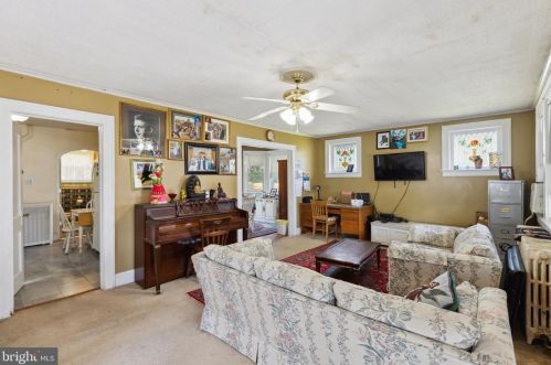 14 Ewington Ave, Trenton NJ 08618 exterior