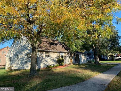198 Covington Ln, West Deptford, NJ 08096-5031