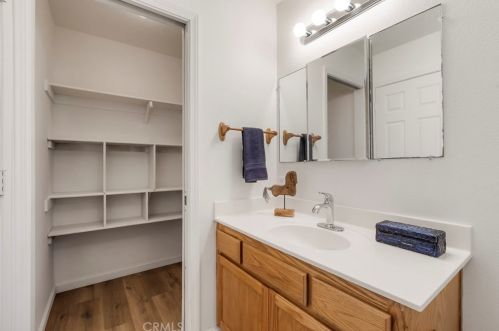 1056 Viceroy Dr, Chico CA  95973-8209 exterior