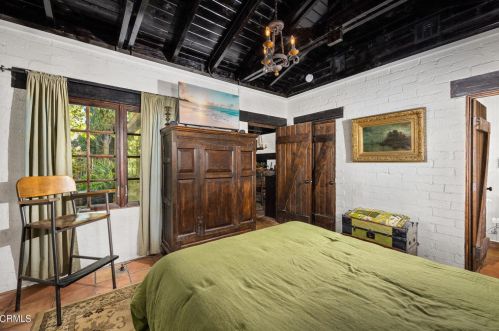 2919 Lake Ave, Altadena CA  91001-1621 exterior