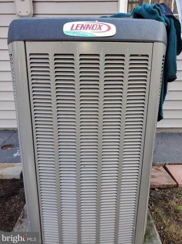 97 Holbrook Ln, Willingboro NJ  08046-1847 exterior