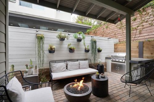 134 Jason St, Encinitas CA  92024-1447 exterior